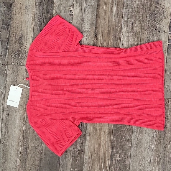 Free Assembly Top - Picture 4 of 4